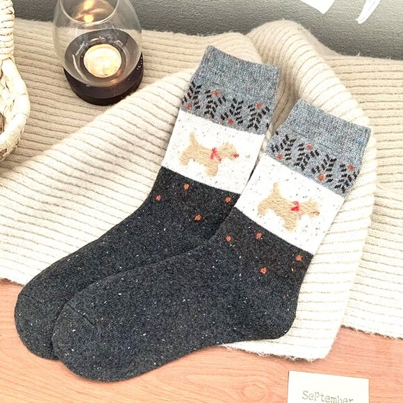 GREY, BEIGE AND LIGHT GREY PRINTED SCOTTIE DOG KNIT ANKLE DOGGIE SOCKS - Picture 1 of 1